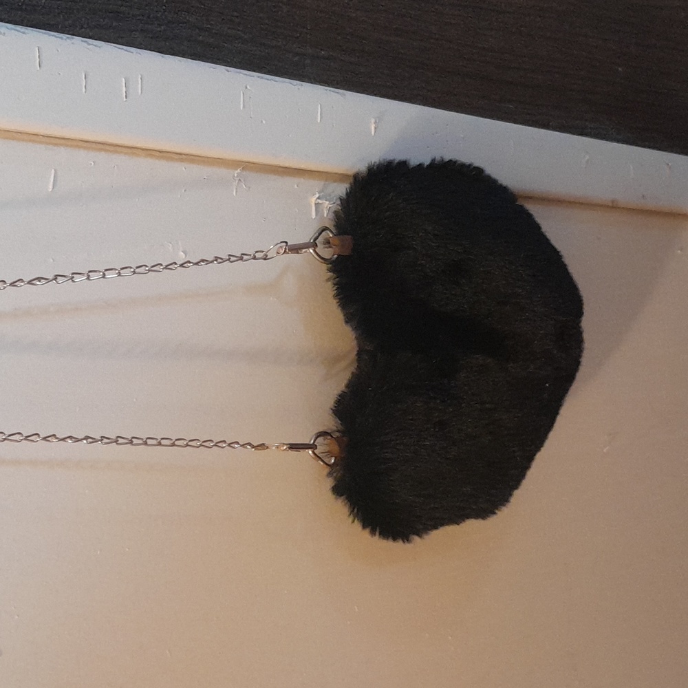 Small heart faux fur purse